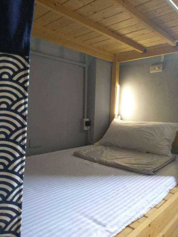 Back To Real Hostel T'ai-tung Εξωτερικό φωτογραφία
